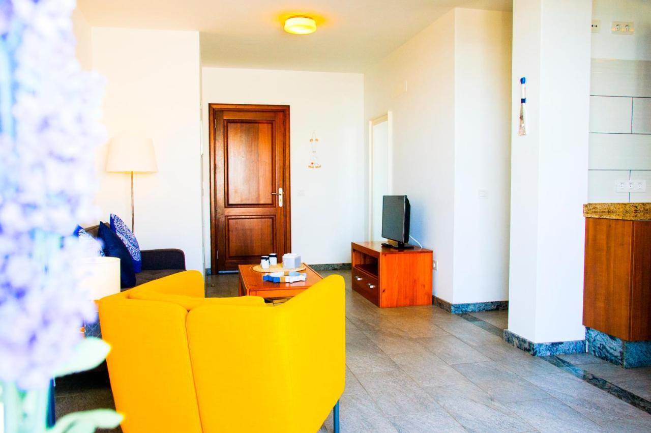 Seaview Famara 2 Apartment Bagian luar foto